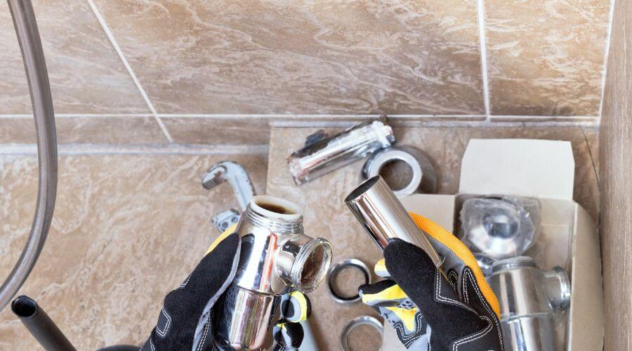 Professional gutter cleaning in Delmont, NJ